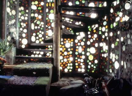 michael_reynolds_w Interior Stair - House by Architect Michael Reynolds